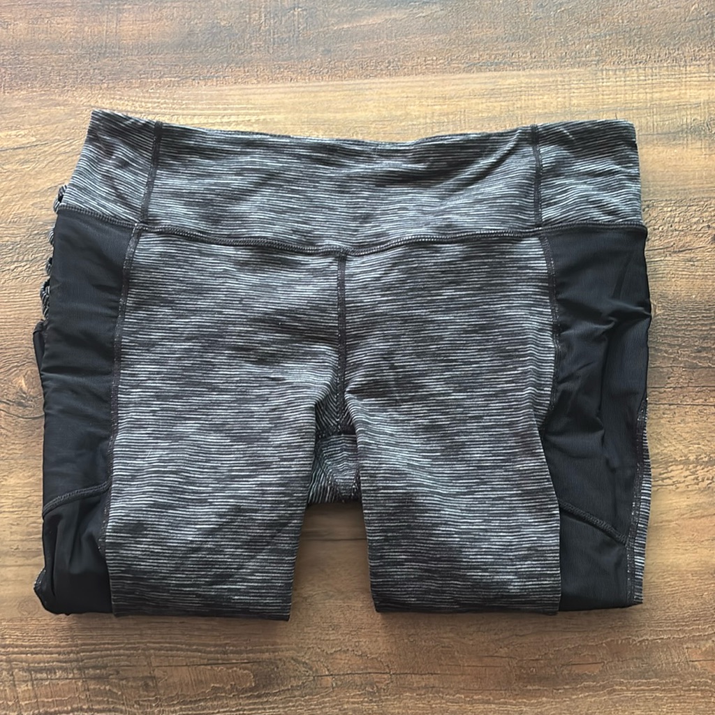 Athleta Jacquard Mesh Criss Cross Leggings L